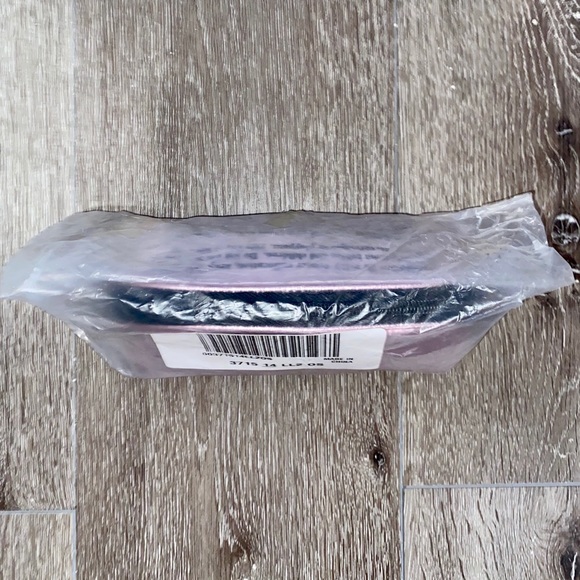 VICTORIA’S SECRET MINI COSMETIC POUCH - Picture 3 of 10